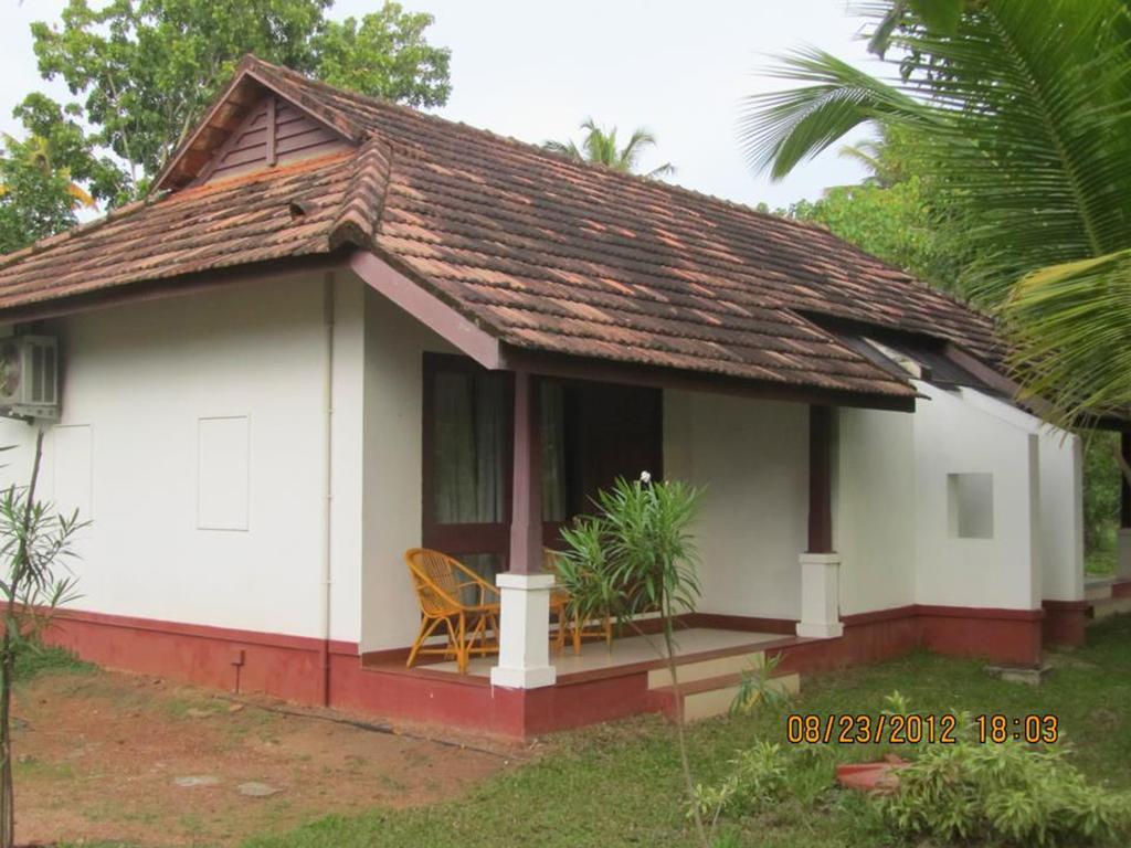 Abad Turtle Mararikulam